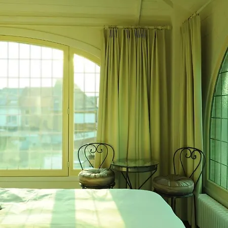 Charmehotel Saporis 호텔